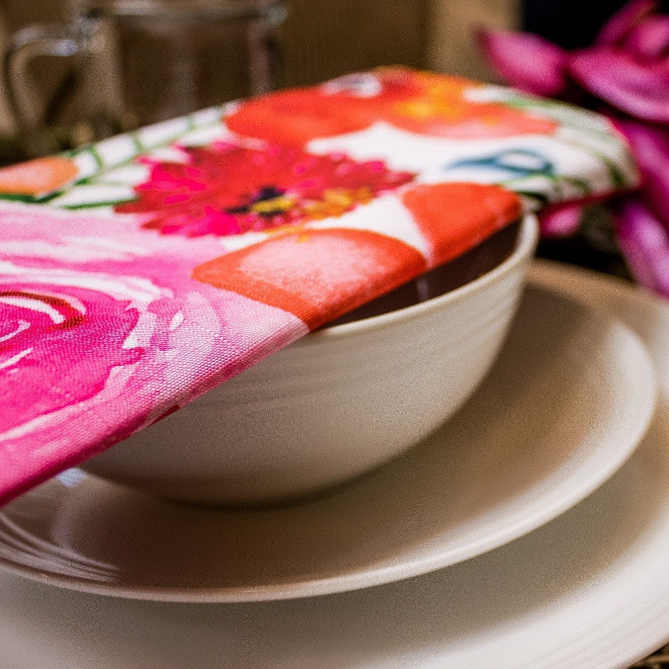 Bright Flower Design Cloth Napkin (Set / 4) | Formal Dinner Table Decor | Cloth Table Linen | Summer Table | New Home Gift | Glam Home Decor - DiamondValeDecor