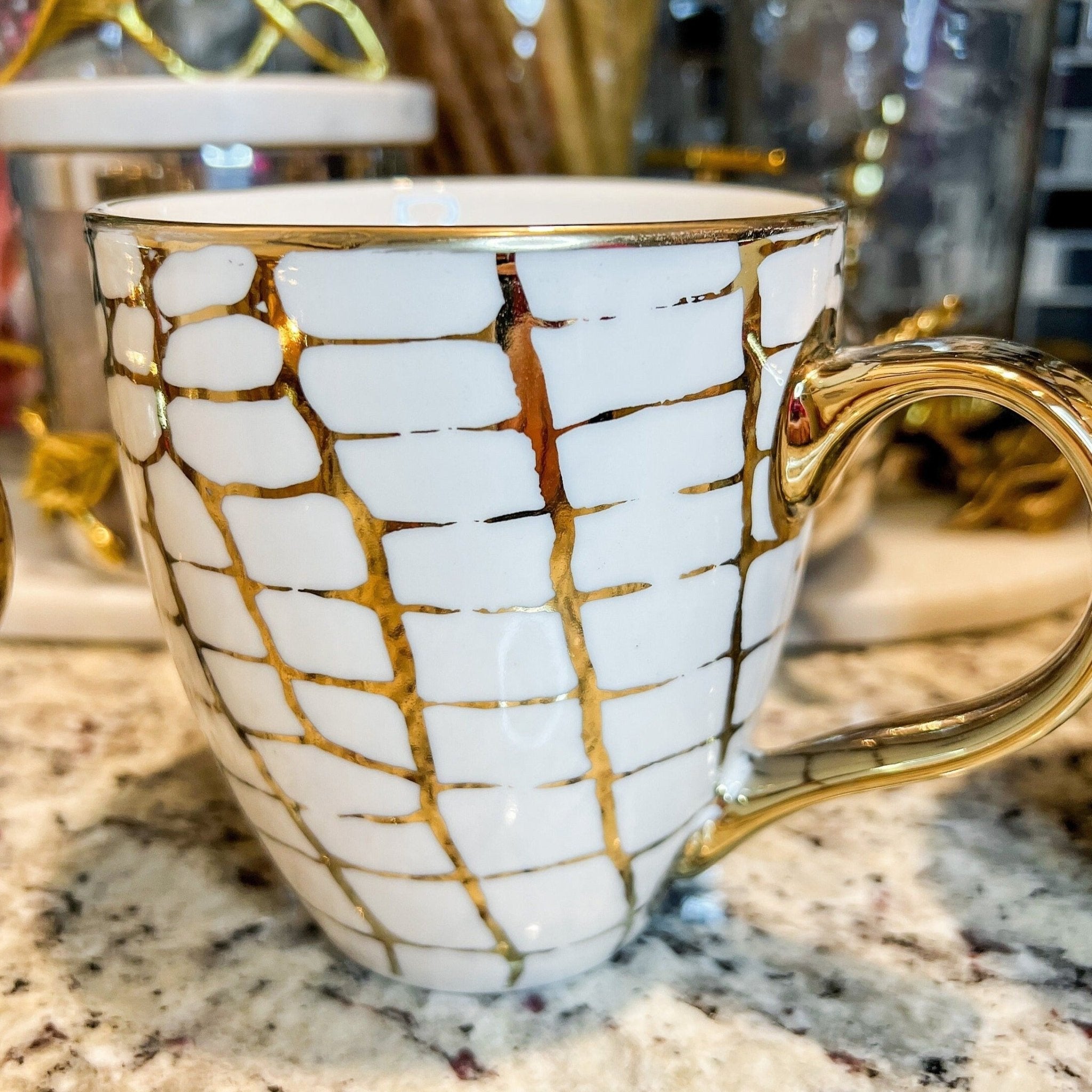 Gold Metallic Animal Pattern Print Coffee Mug (19oz) | Coffee Cup | Coffee Lovers Gift | Ceramic Mug | Glam Coffee | Gold Coffee - DiamondValeDecor