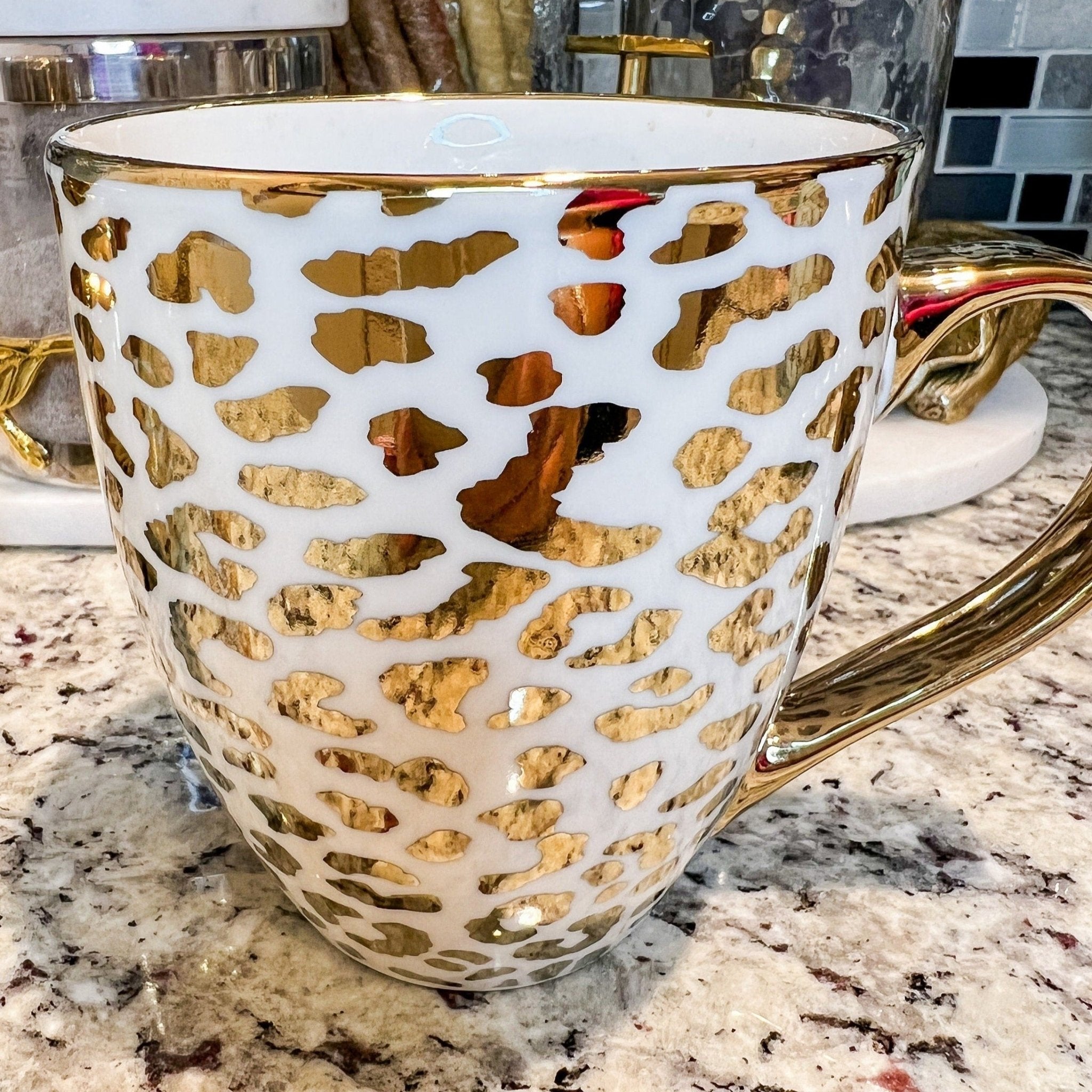 Gold Metallic Animal Pattern Print Coffee Mug (19oz) | Coffee Cup | Coffee Lovers Gift | Ceramic Mug | Glam Coffee | Gold Coffee - DiamondValeDecor
