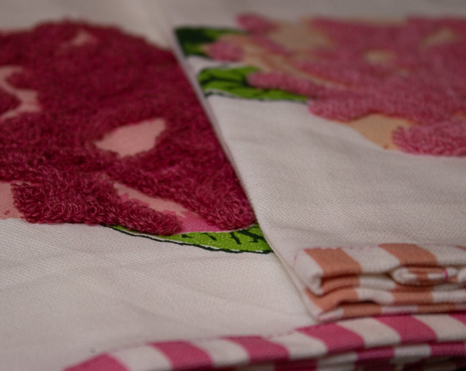Pink and Red Rose Dish Towels with Embroidery (Set of 2) | Kitchen Hand Towels | Kitchen Dish Towels | Tea Towels - DiamondValeDecor