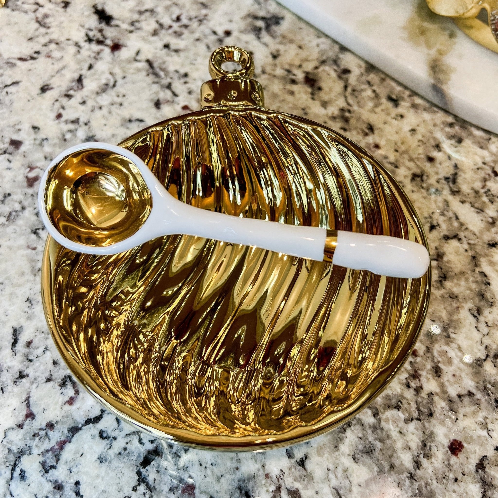 Gold Porcelain Ornament Serving Bowl Set - DiamondValeDecor
