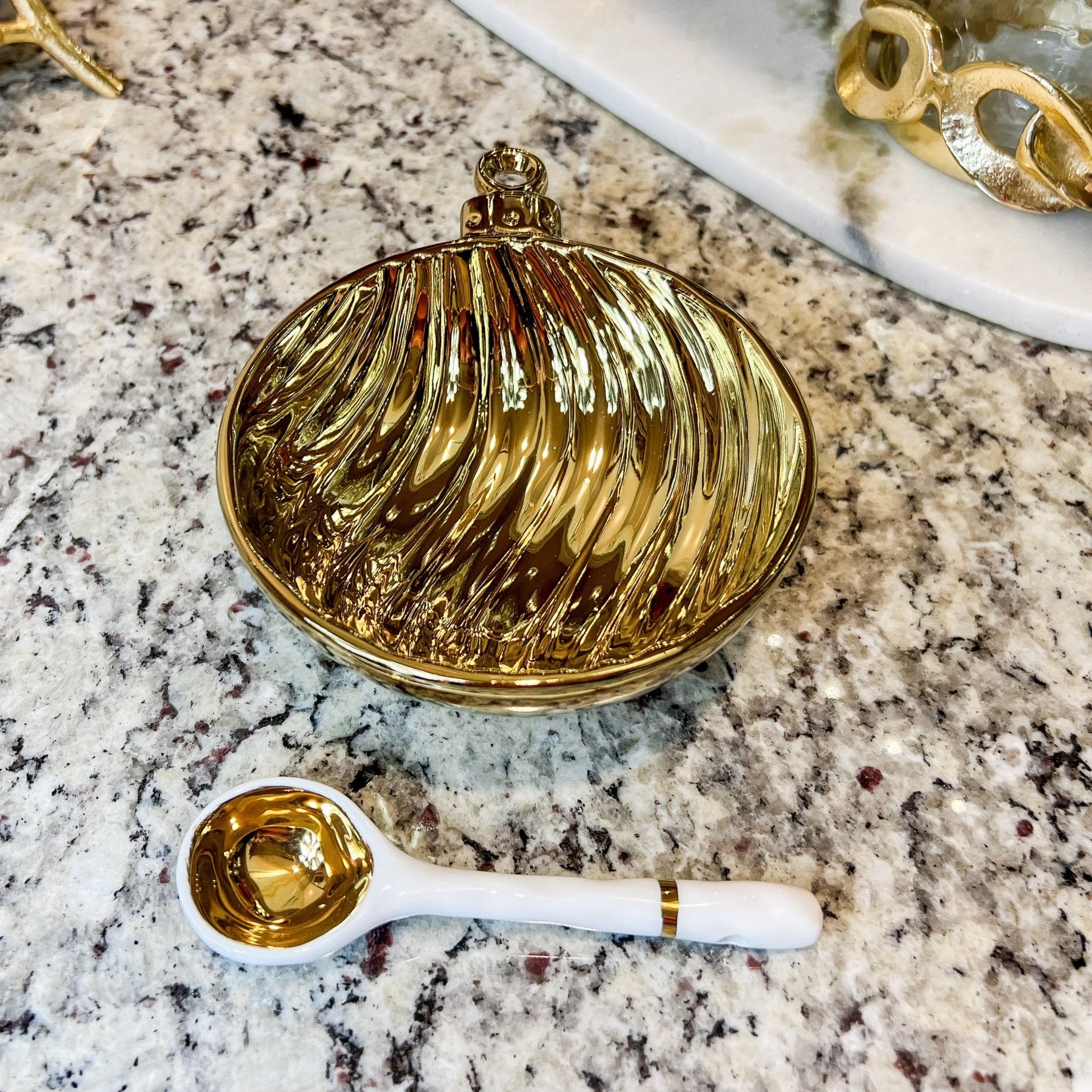 Gold Porcelain Ornament Serving Bowl Set - DiamondValeDecor
