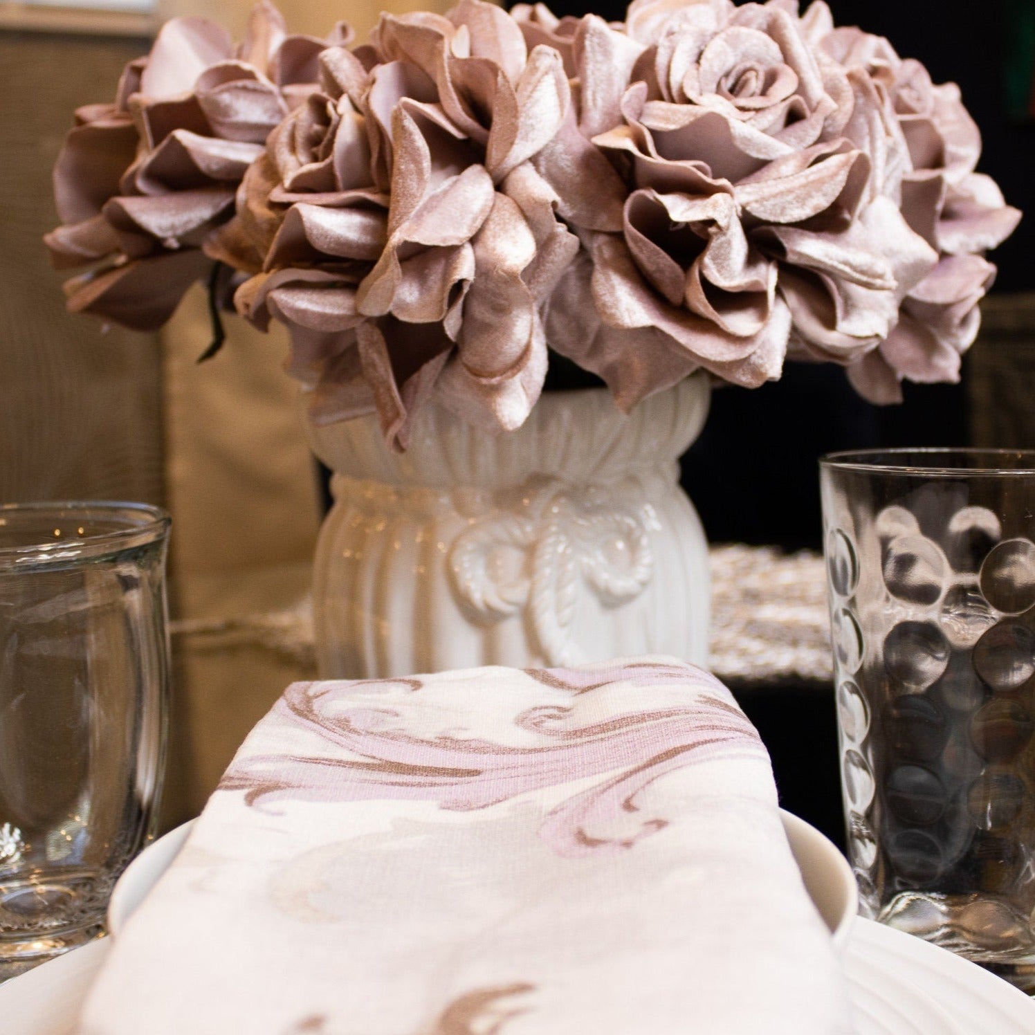https://shopdiamondvale.com/cdn/shop/products/lilac-design-cloth-napkin-set-of-4-lavender-napkins-formal-table-decor-cloth-table-linen-spring-table-new-home-gift-658701_2048x.jpg?v=1660236650