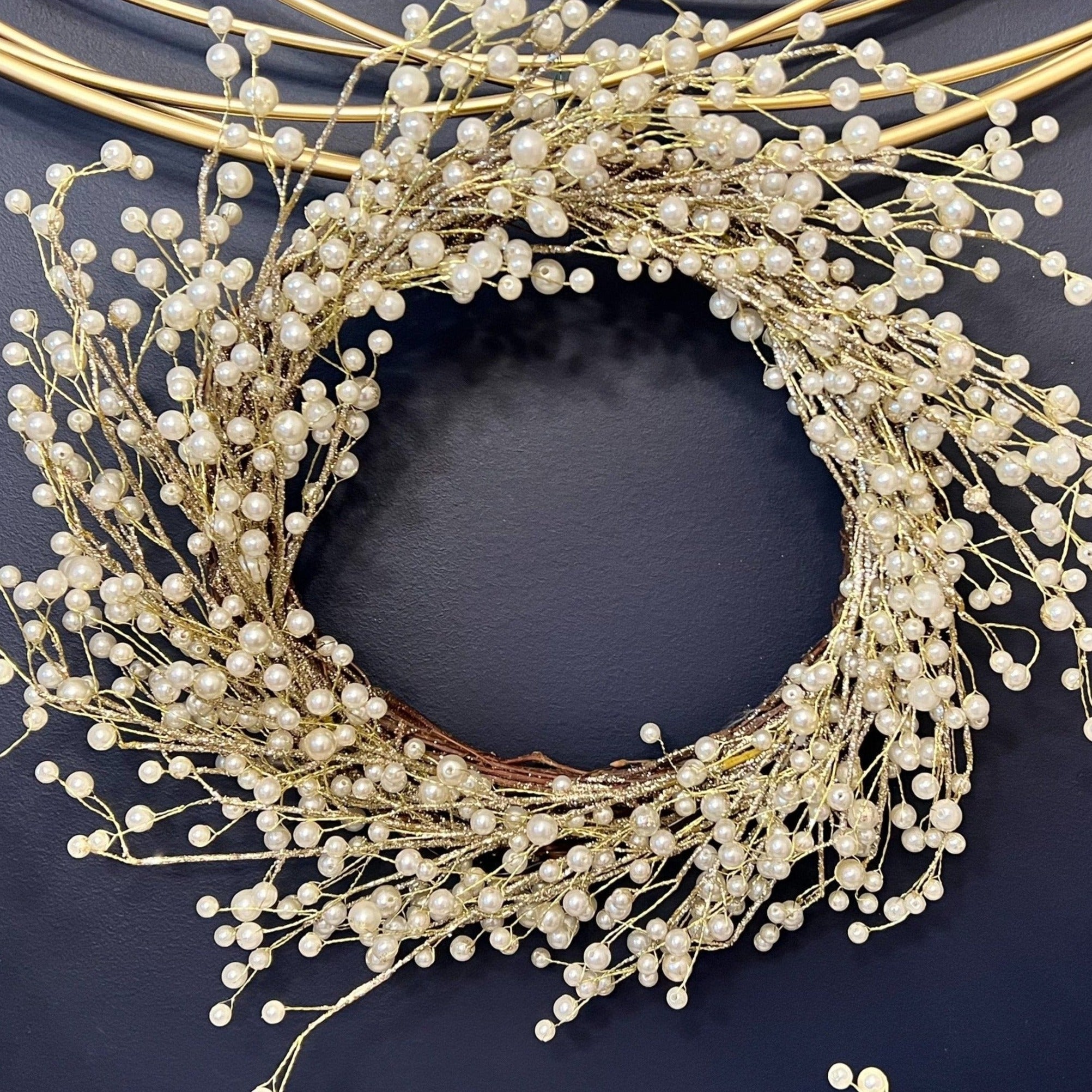 Pearl glittered wreath (12”) - DiamondValeDecor